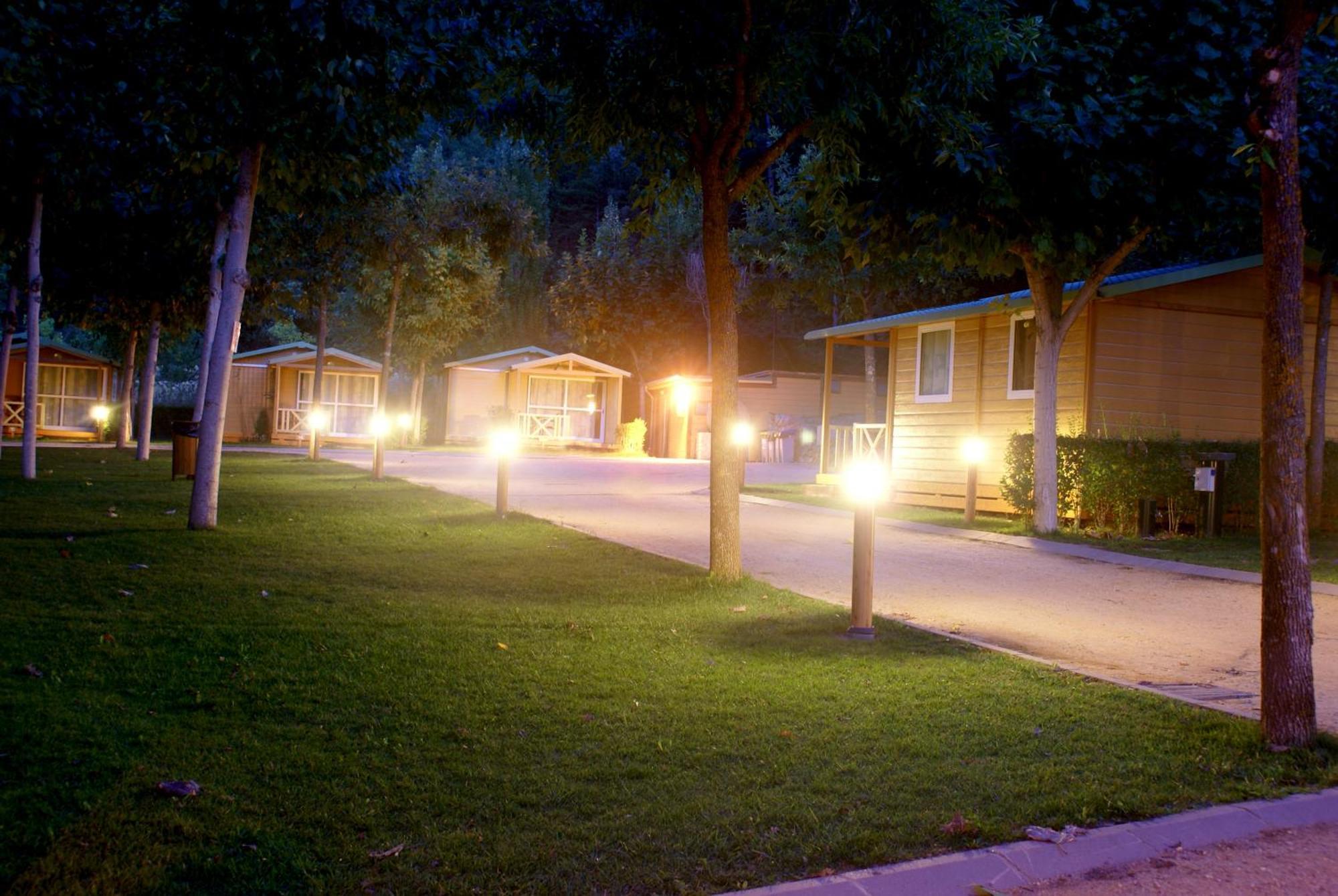 Готель Camping Bassegoda Park Albanya Екстер'єр фото